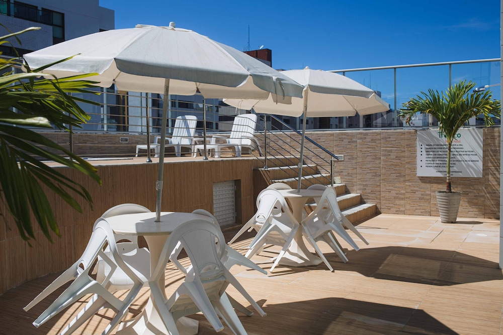 Tropico Praia Hotel 46/50