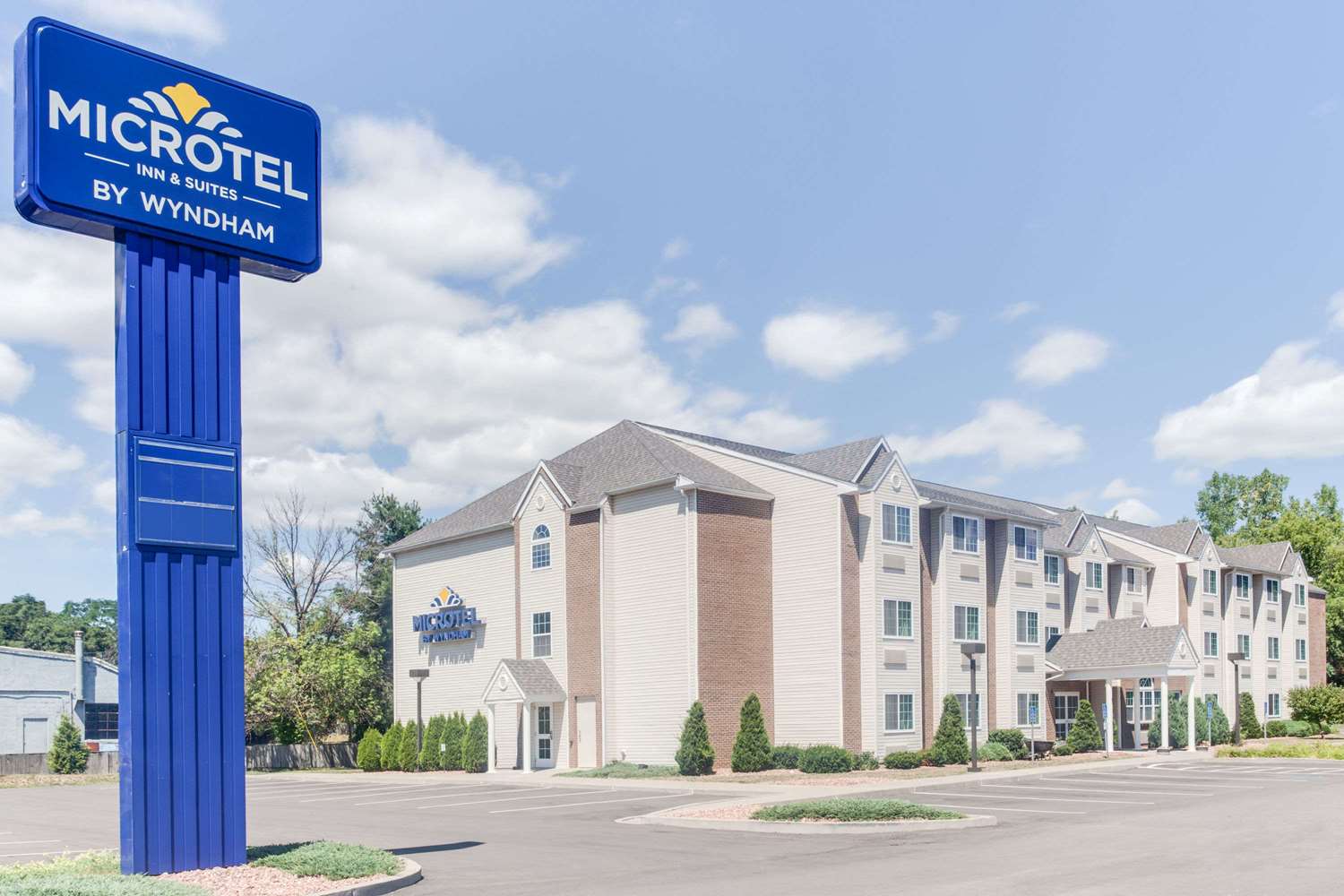 Microtel Inn & Suites by Wyndham Bath 7/8