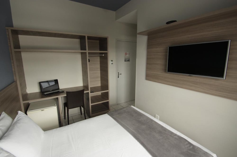 KENNEDY SLIM HOTEL 23/63