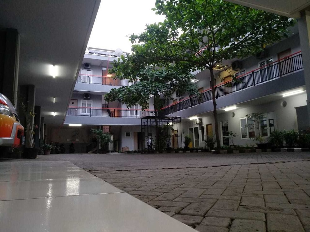 Hotel Sonic Airport Semarang 17/21