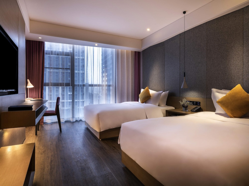 Mercure Suzhou Downtown 25/75