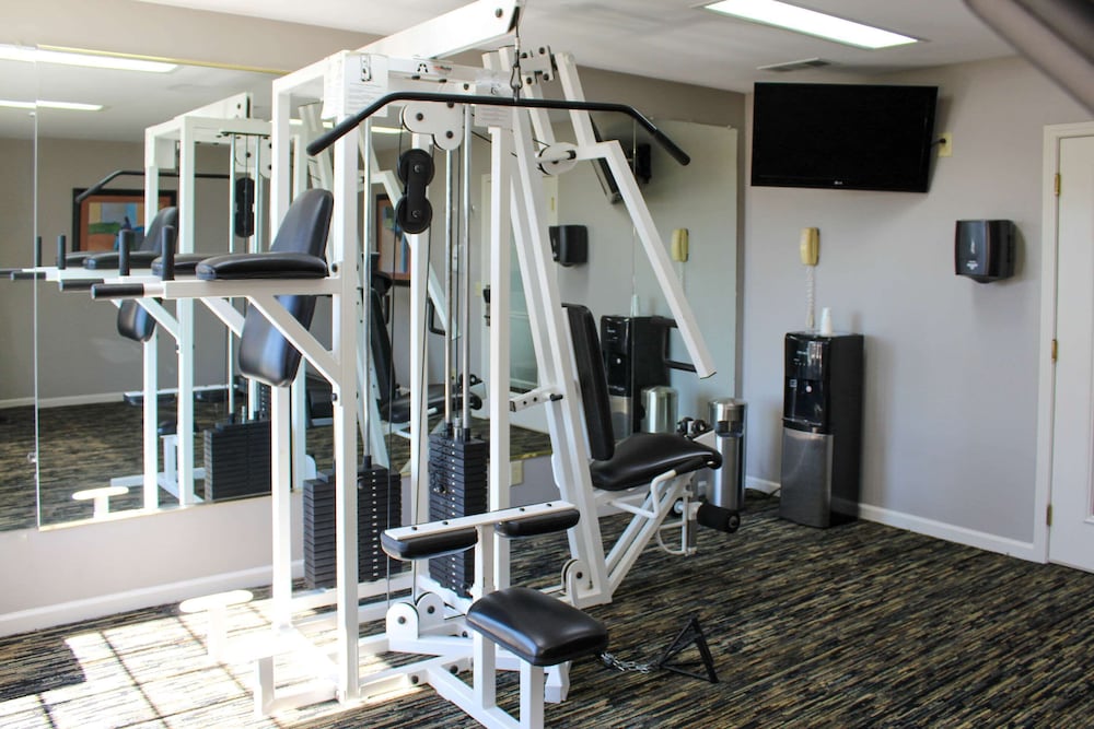 Quality Inn Crossville Near Cumberland Mountain State Park 33/47