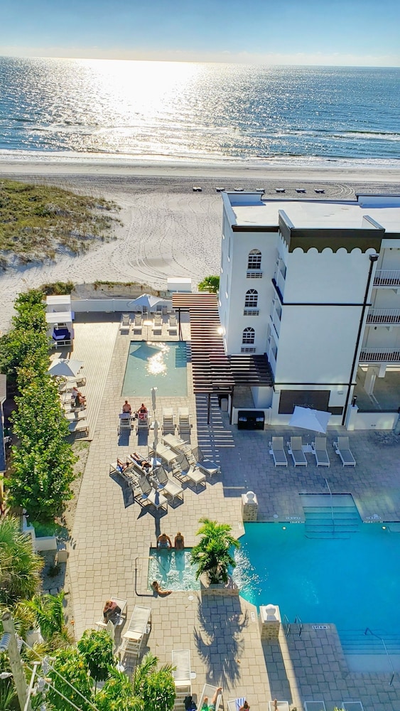 Barefoot Beach Hotel 39/70