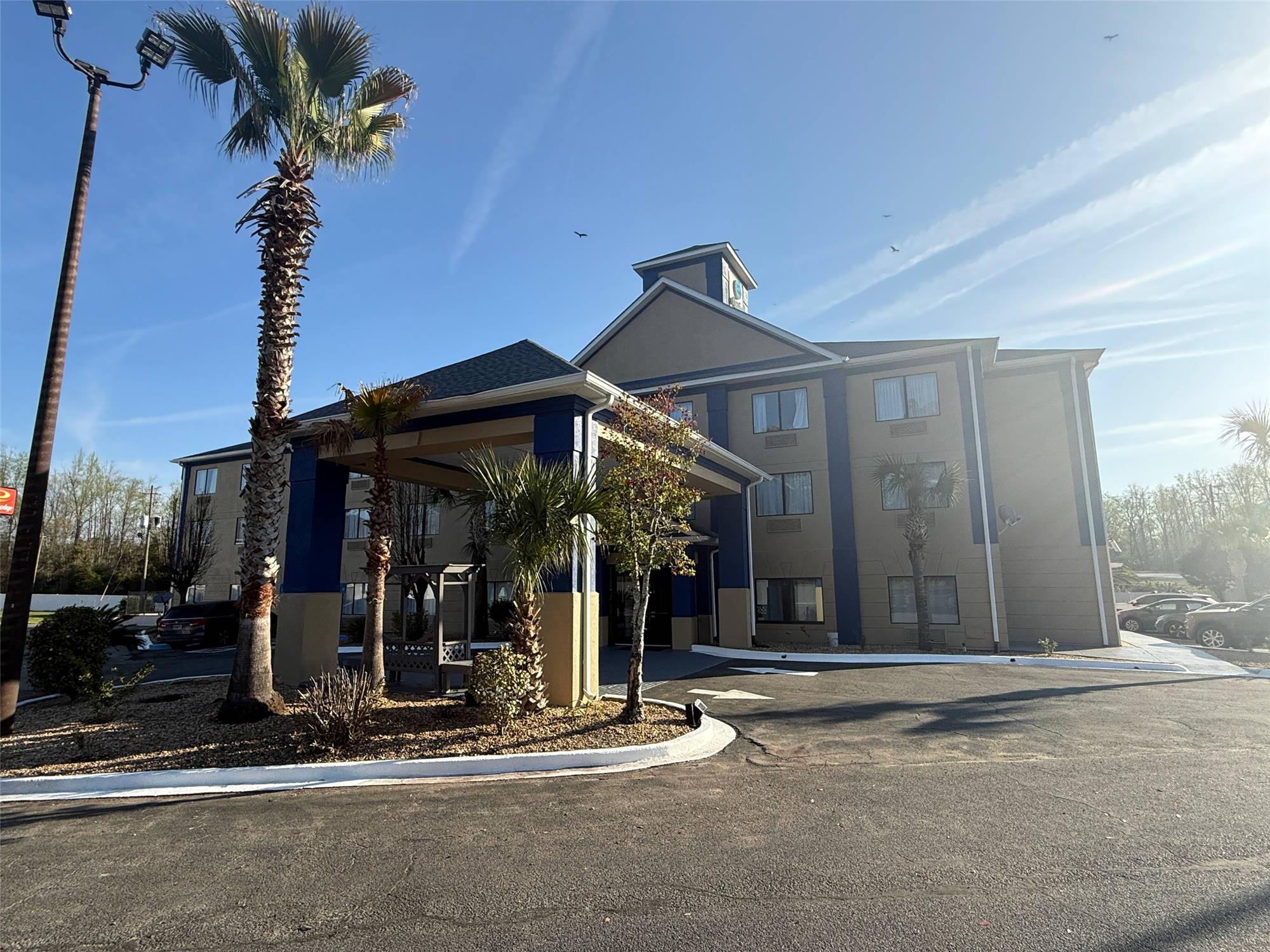Clarion Pointe Jesup GA 4/4
