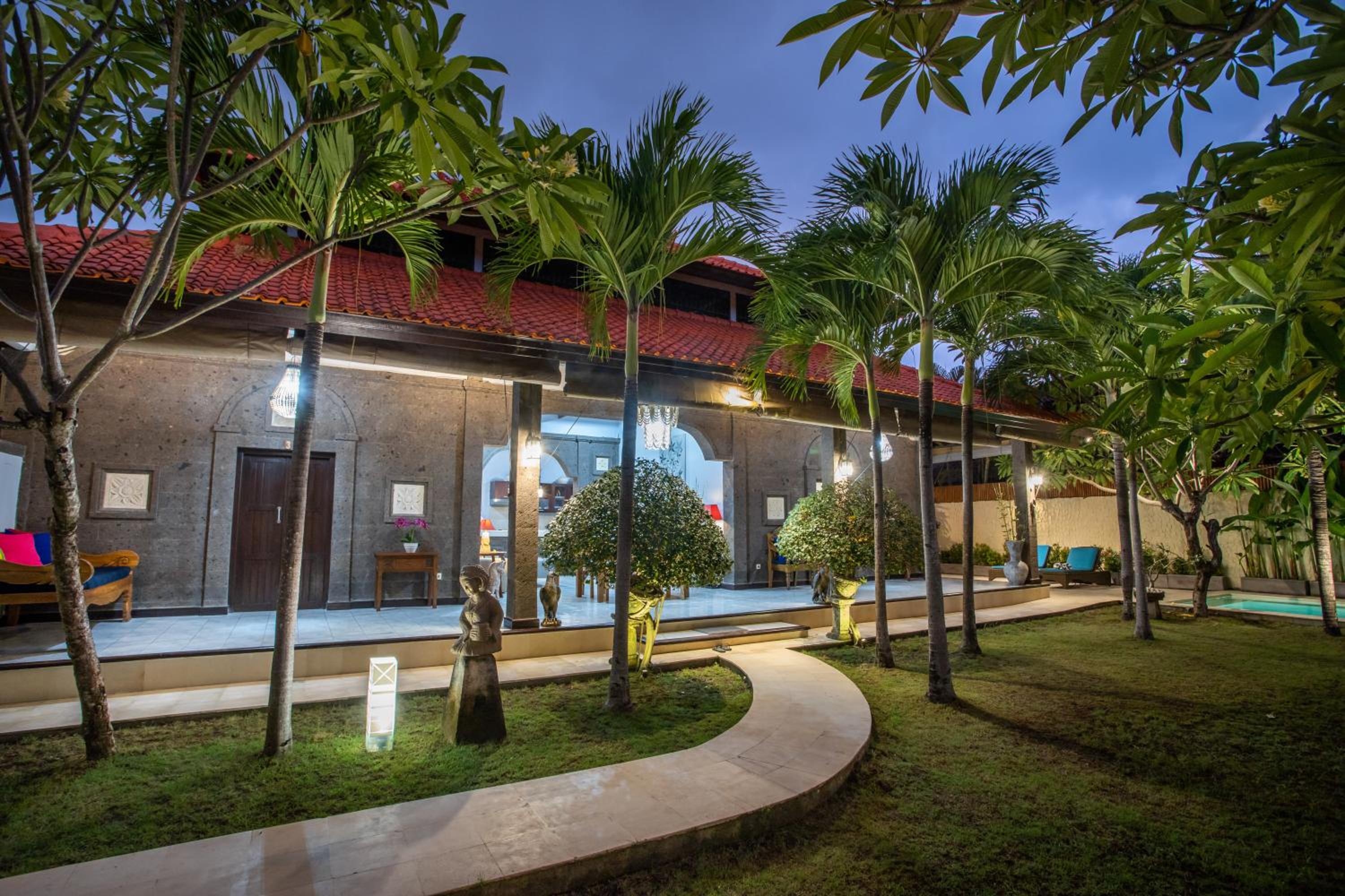 The Catur Villa 42/50