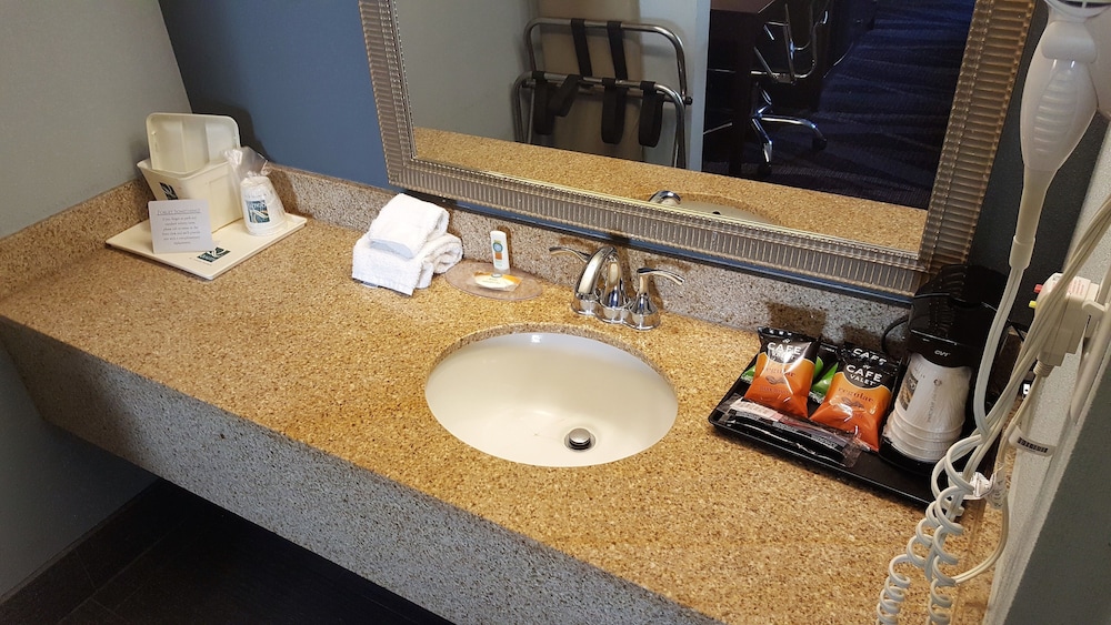 Quality Inn Downtown Helen, GA 30/37