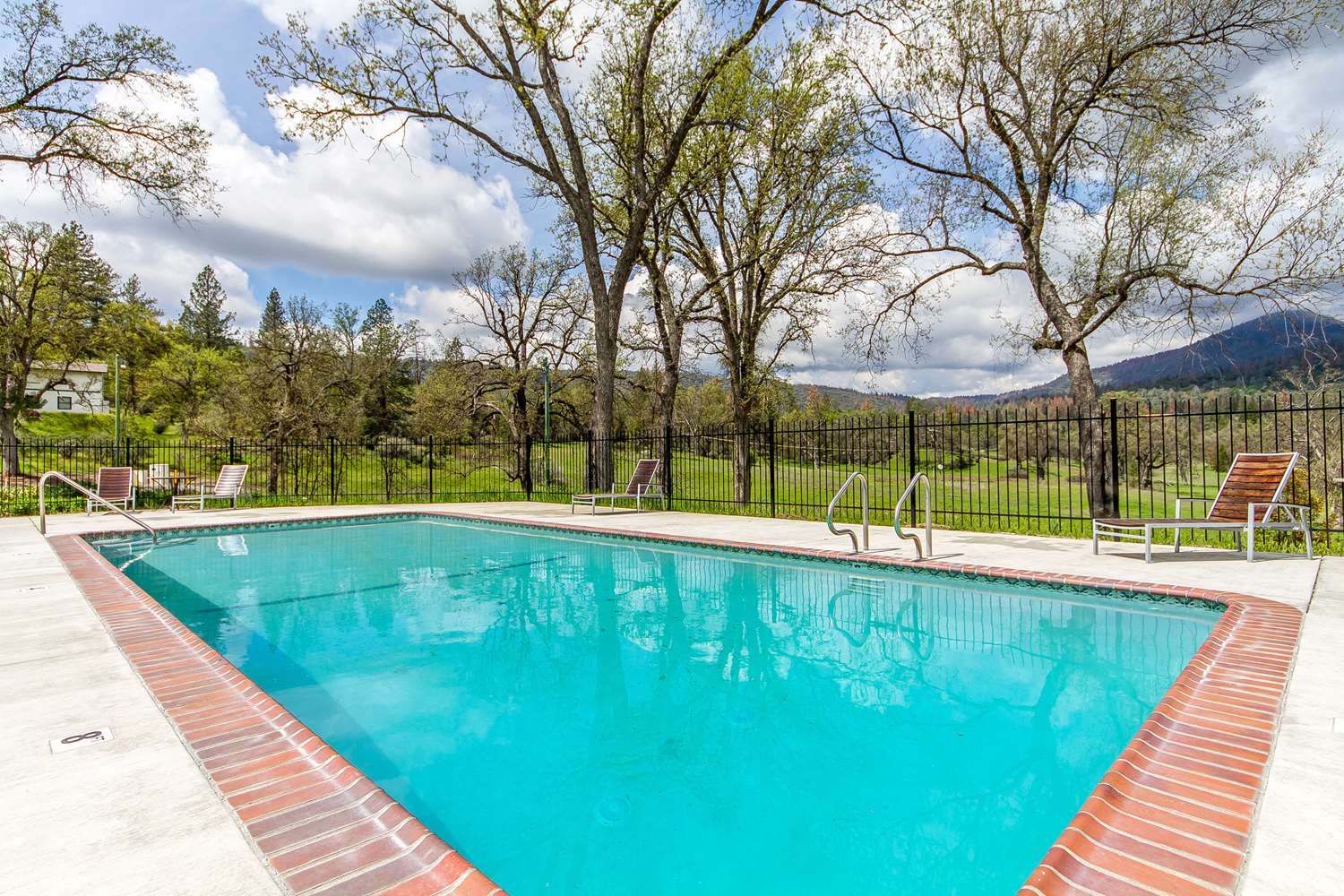 Sierra Sky Ranch 33/57