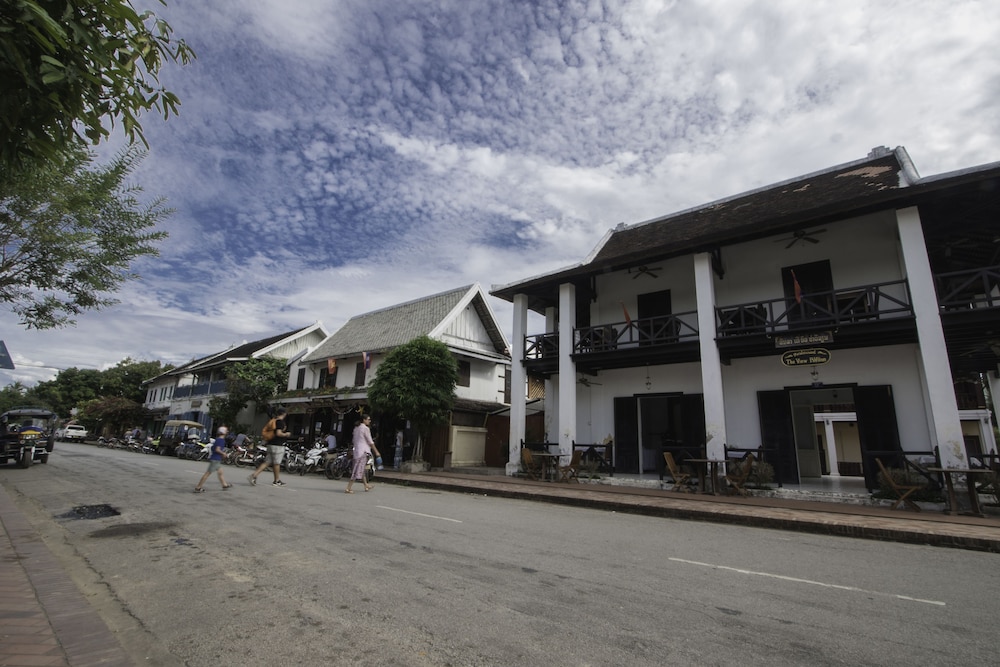 THE VIEW PAVILION - LUANG PRABANG 9/61
