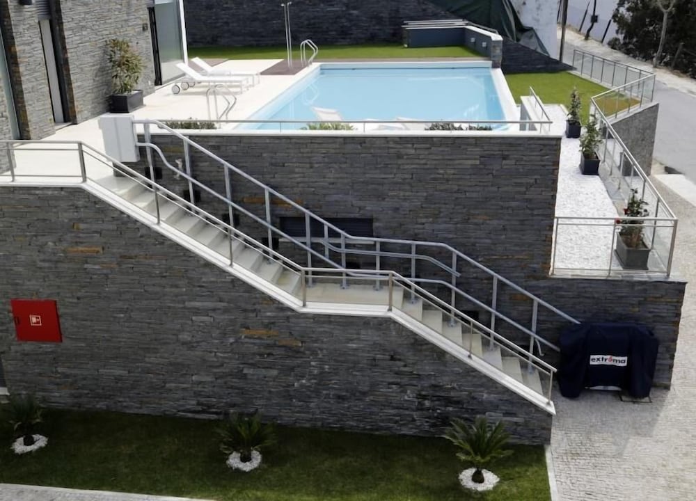 LBV HOUSE HOTEL 2/50