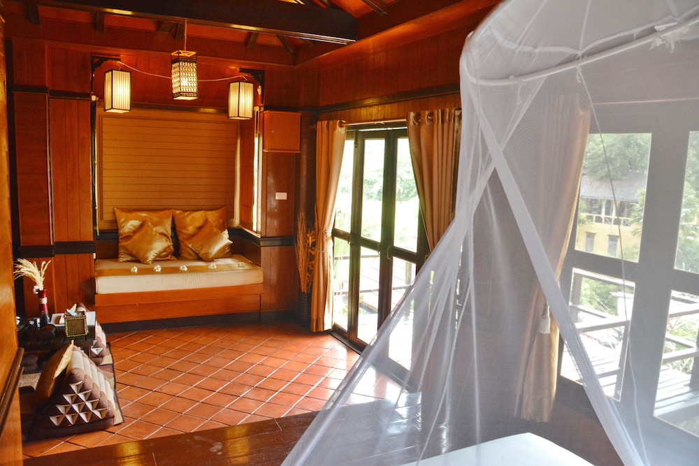 DELUXE, VILLA, POOL VIEW