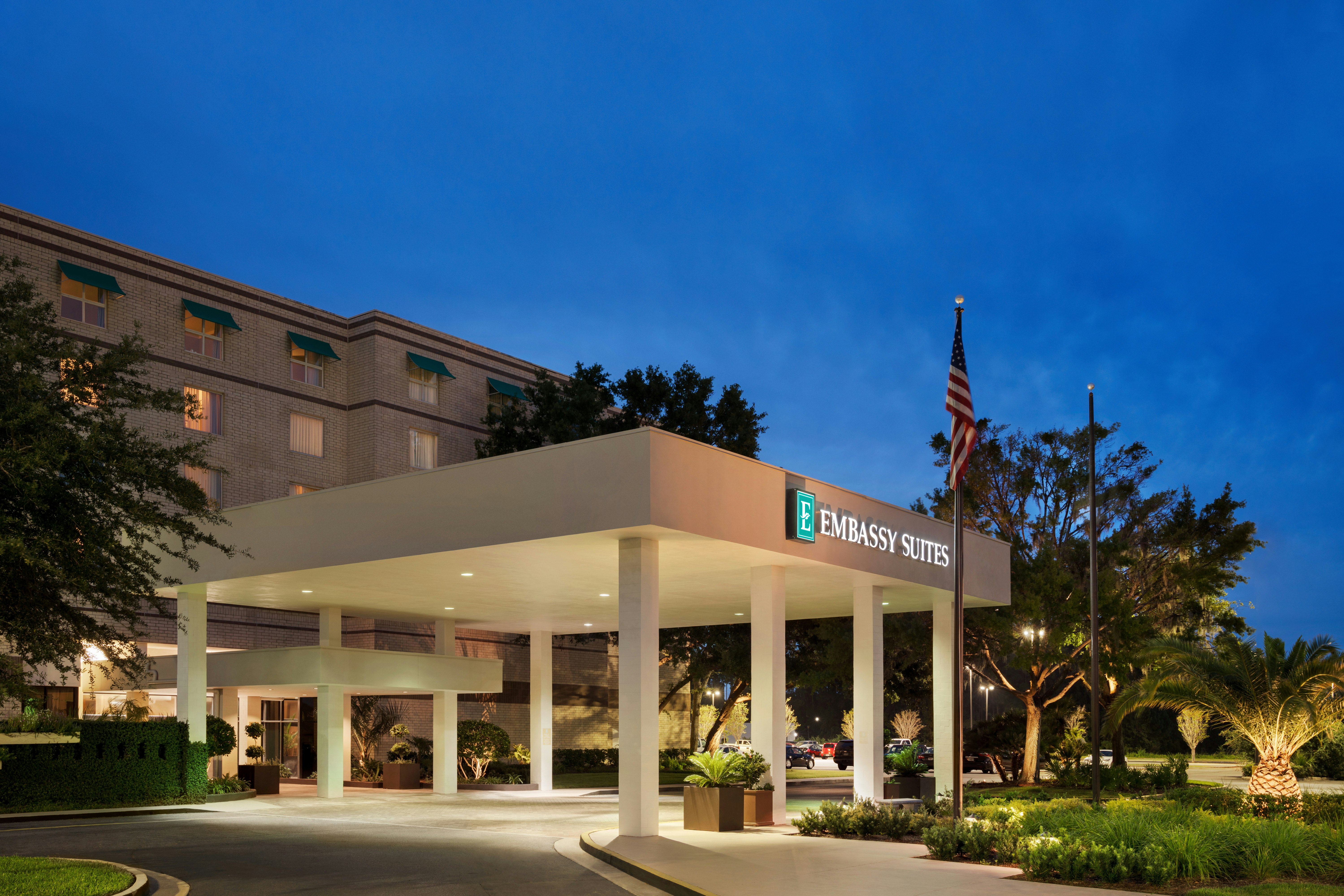 Embassy Suites Brunswick 2/55