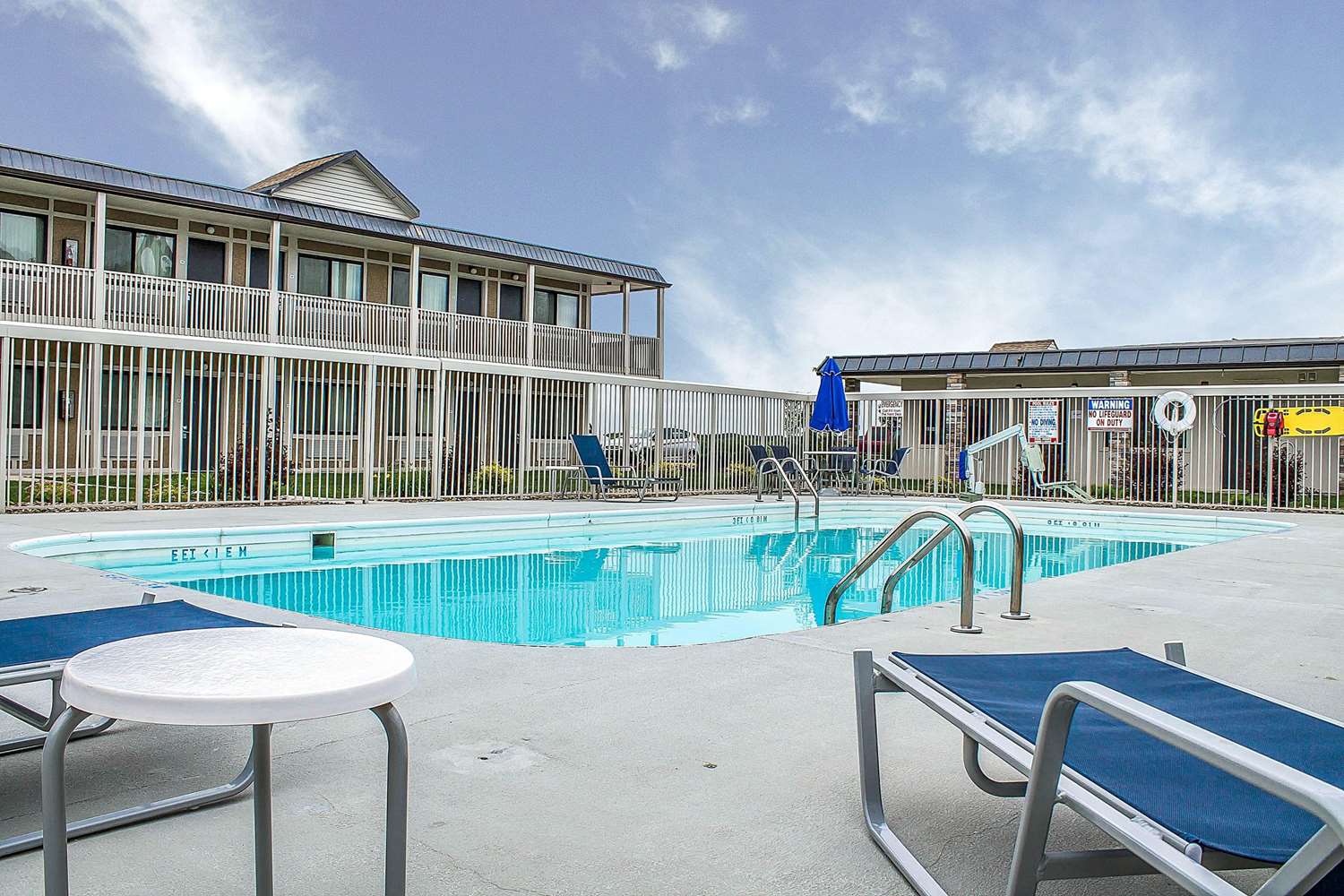Quality Inn Cambridge 6/48