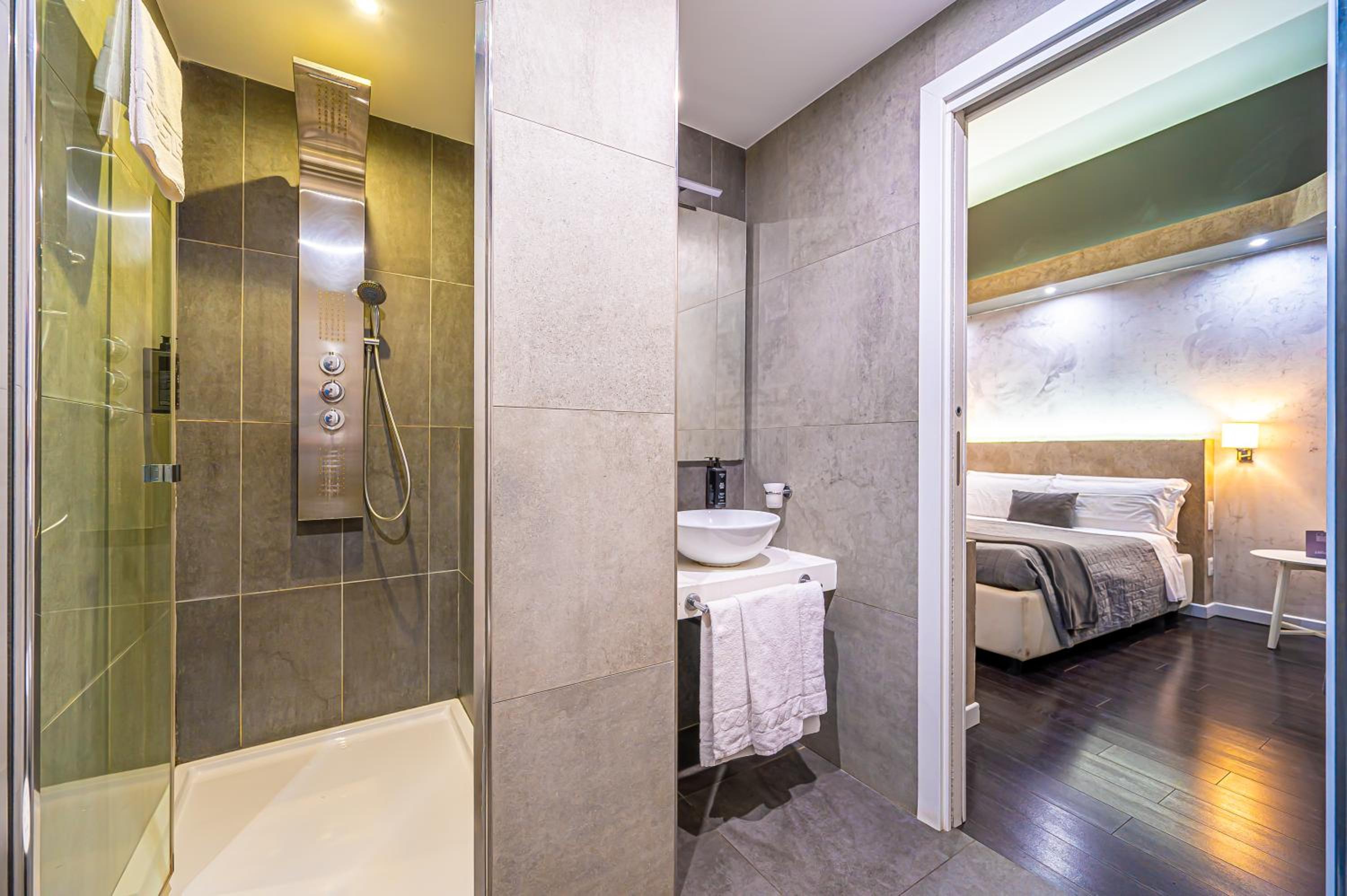 Four Rivers Suites In Rome 21/24
