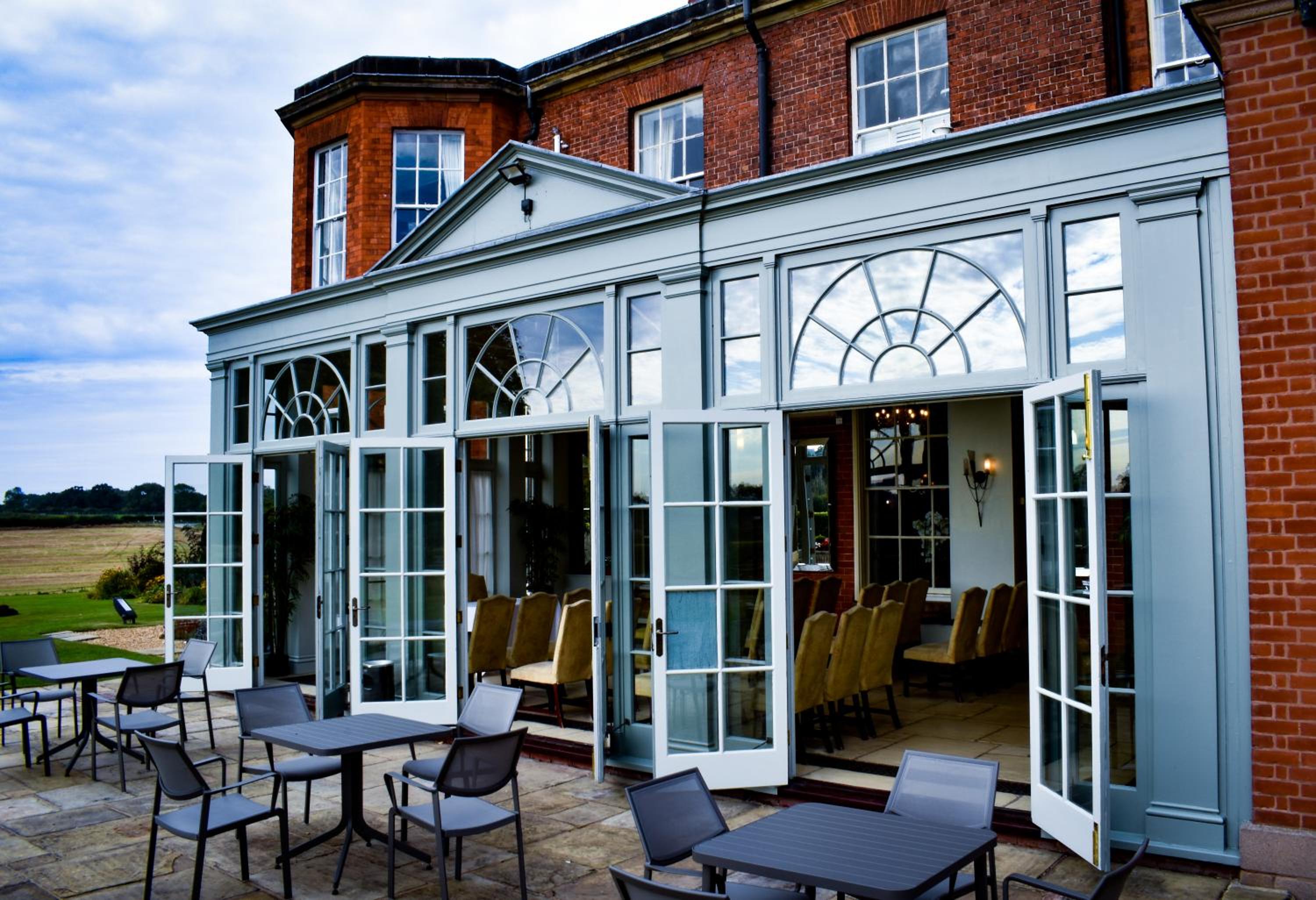 Dovecliff Hall Hotel 4/58