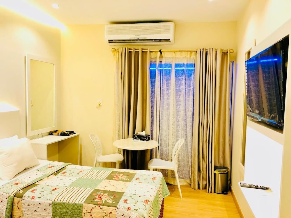 Al Ahrar Hotel 10/34