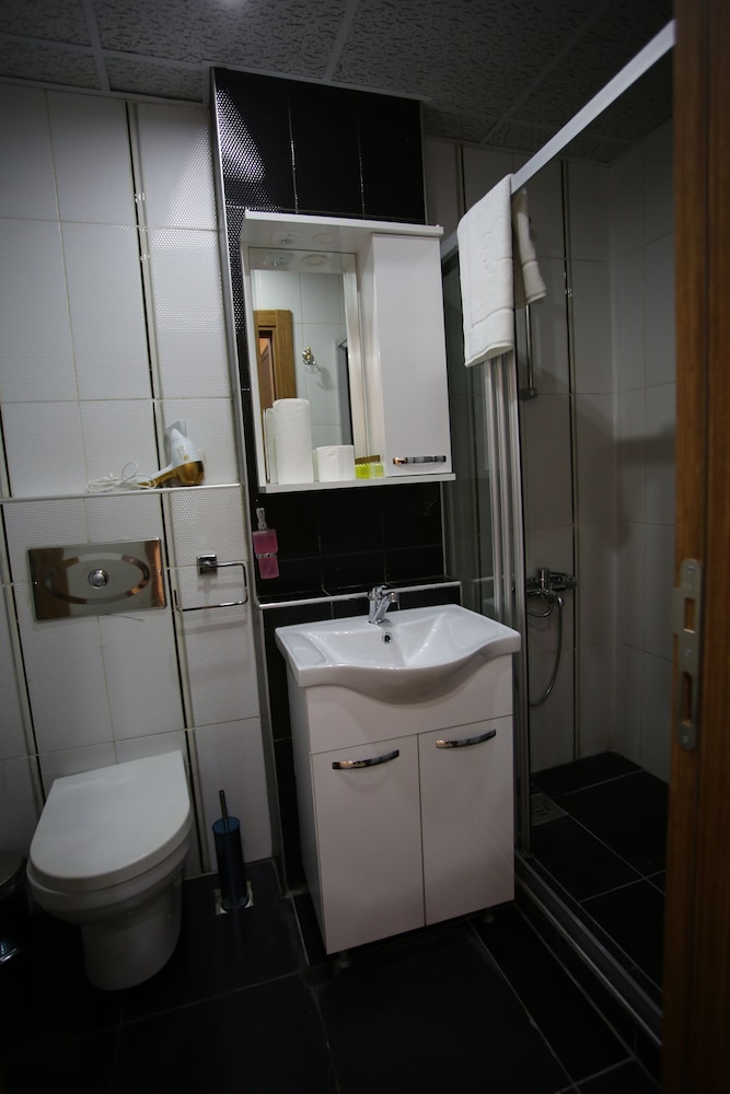 La Casa Suites 34/34