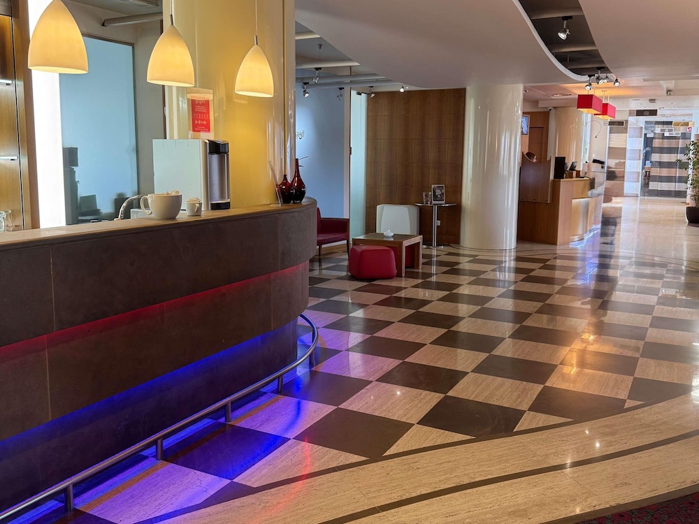 Ibis Florence North Airport Hotel 9/65
