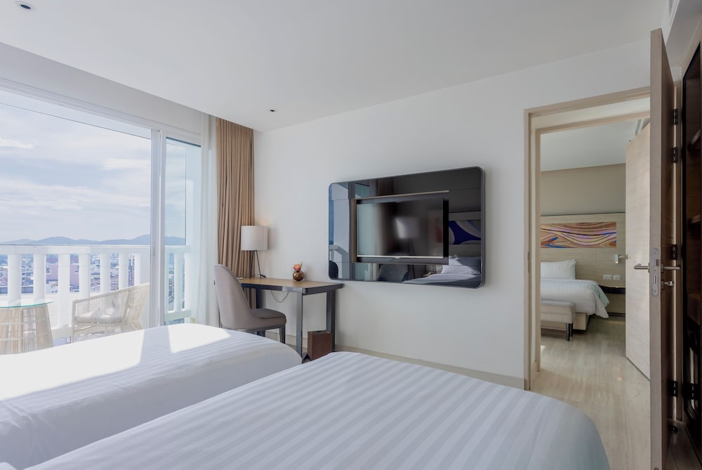 Novotel Phuket City Phokeethra 27/66
