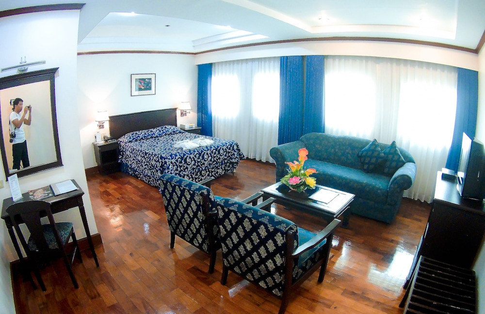 Citystate Tower Hotel 55/74