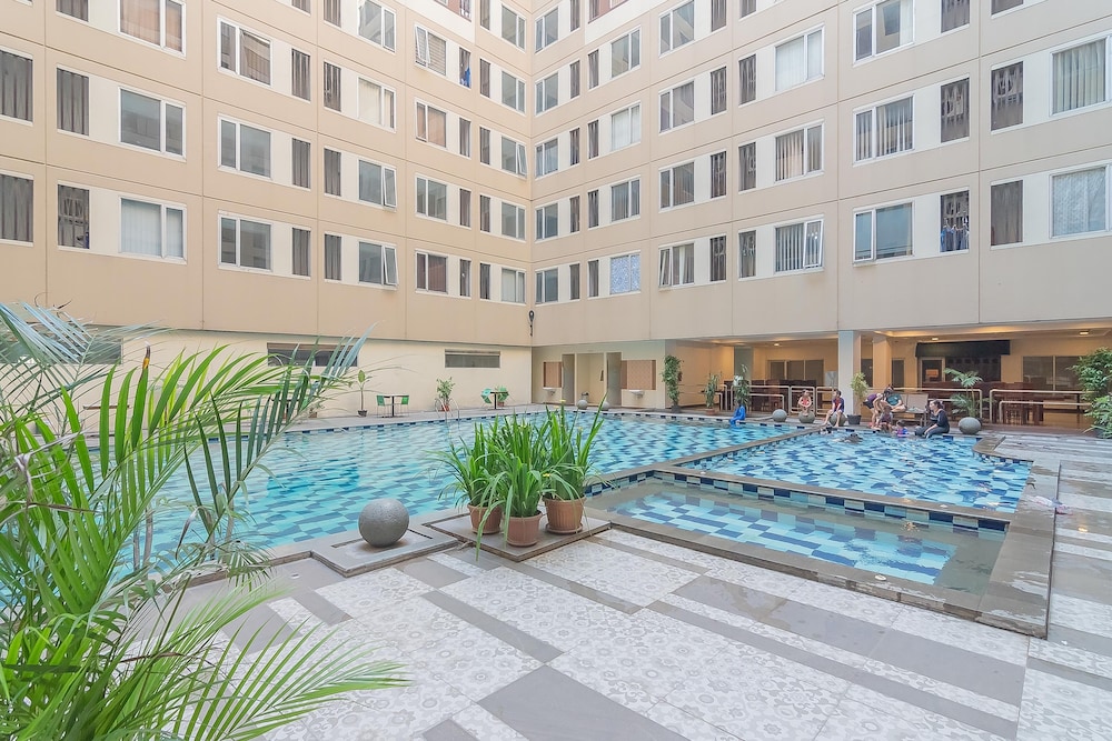 RedDoorz Apartment @ Emerald Towers Bandung 23/25