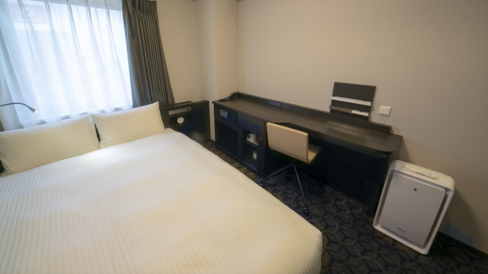 Garner Osaka Honmachi Station, an IHG Hotel 66/72