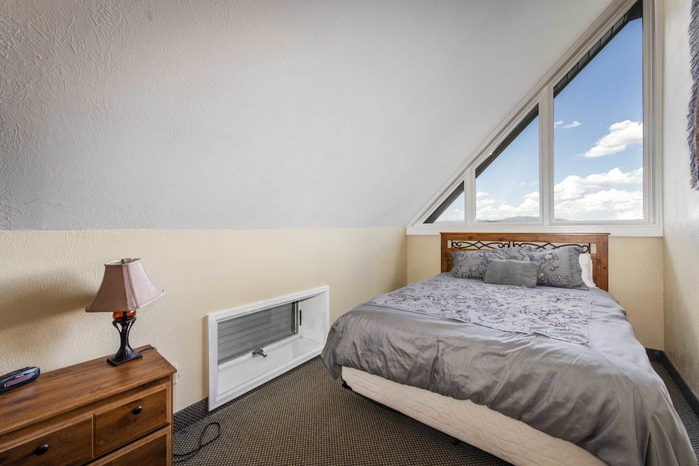 Lodge At Mountain Village 22/77