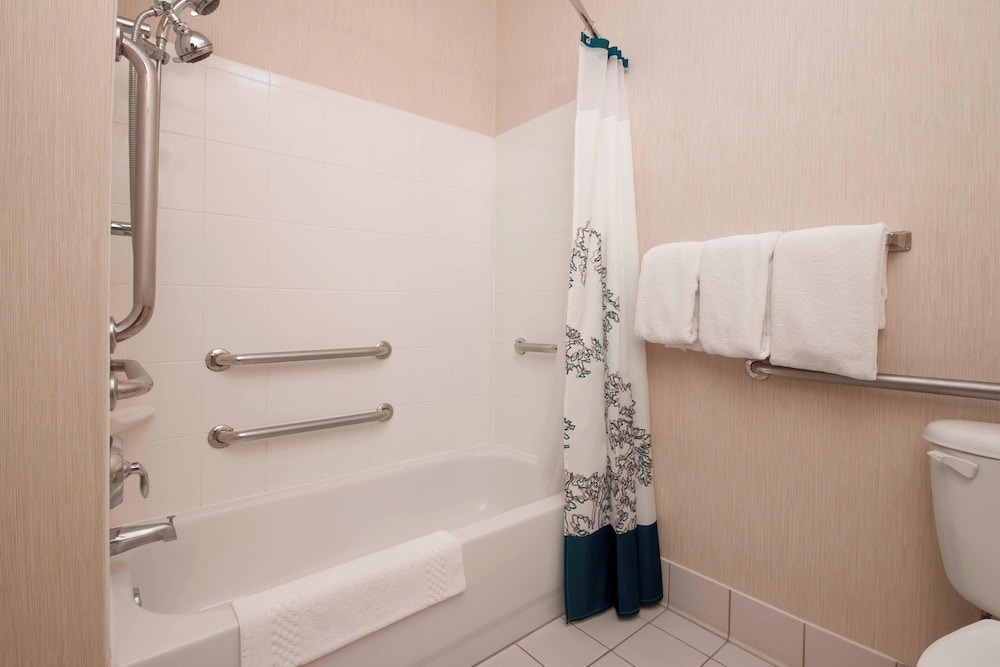 جناح بسرير كوين بغرفة نوم واحدة مع أريكة لذوي الإعاقة، Residence Inn By Marriott North San Antonio 2/2