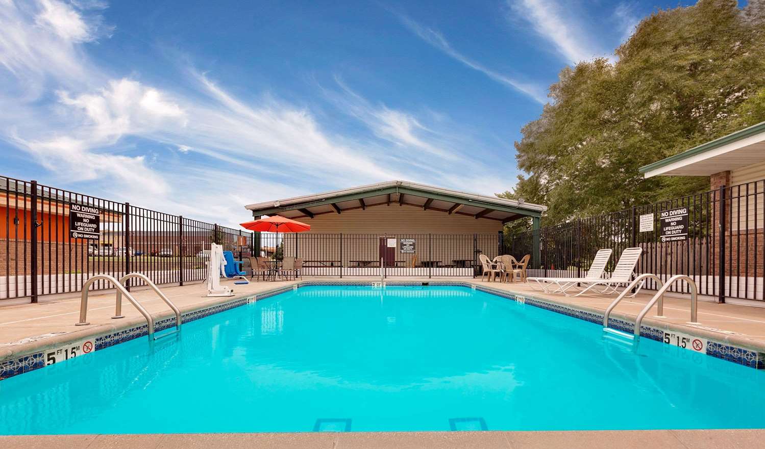 Super 8 By Wyndham Siloam Springs 17/20