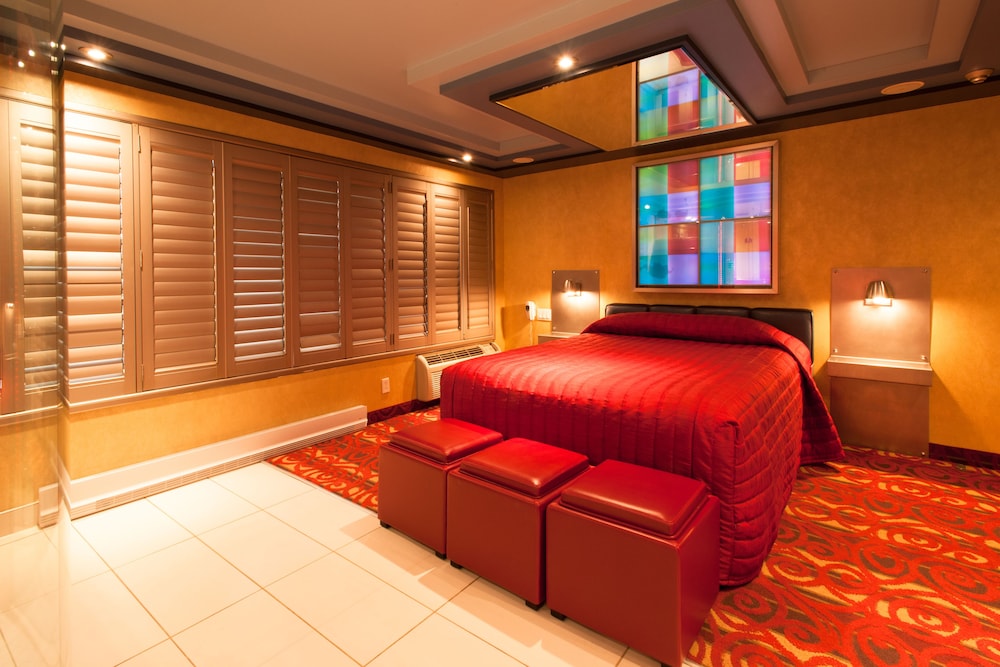 Le Chabrol Hotel Suites 46/72