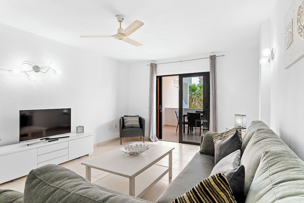 PALOMA BEACH APARTMENTS 47/57