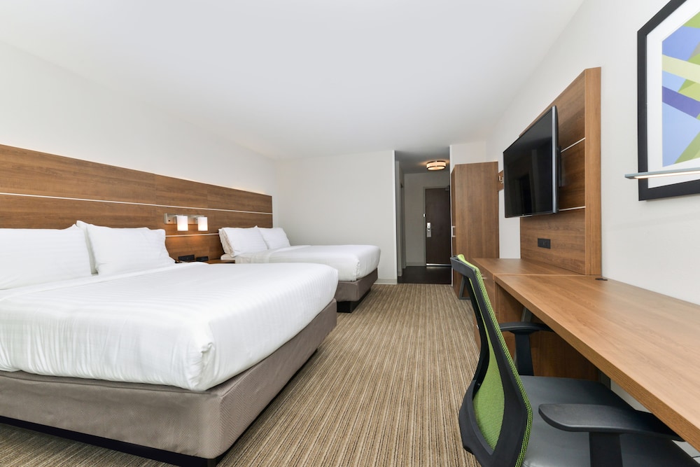 Holiday Inn Express Suites Ogallala 31/75
