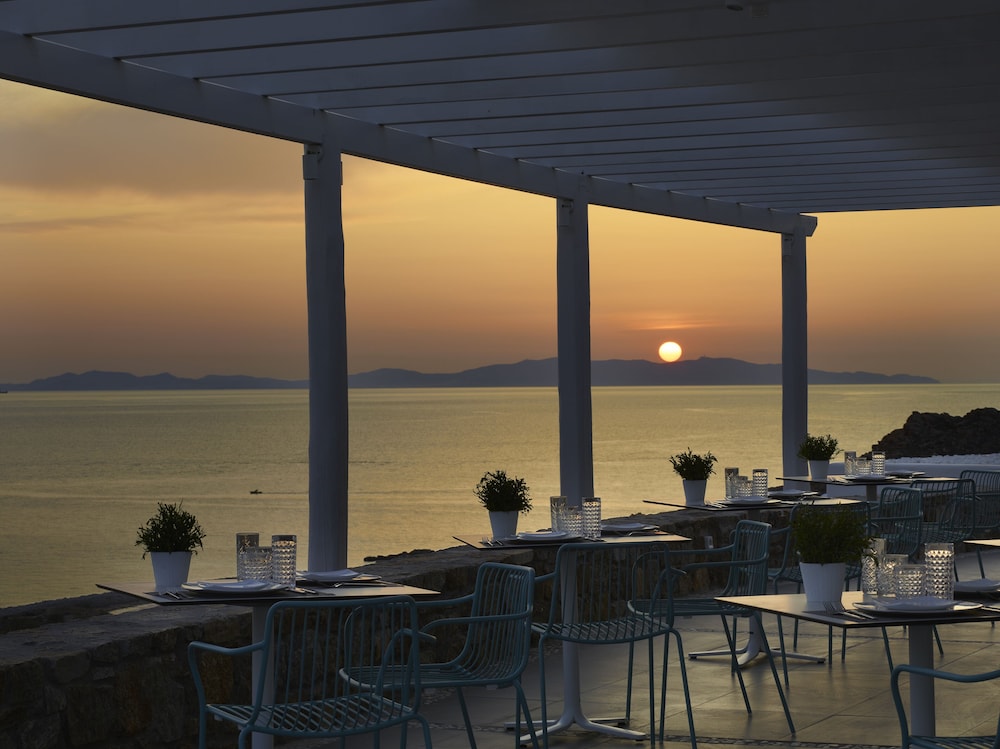 Epic Blue Suites & Villas 37/45