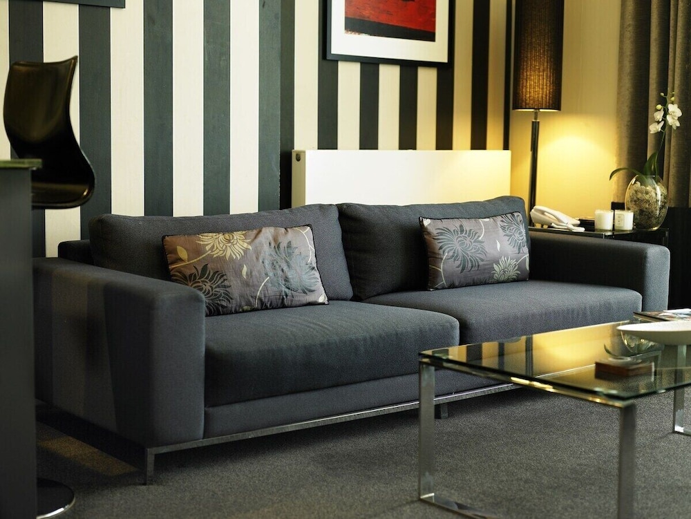 Kensington House Aparthotel by Warren Collection 47/59