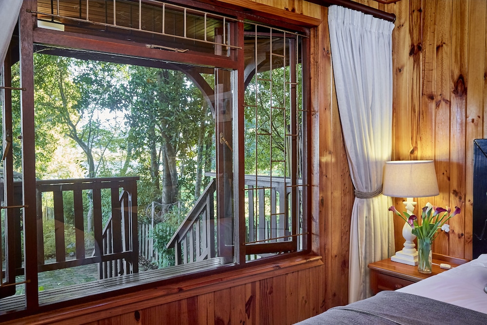 KNYSNA RIVER CLUB - KNYSNA 24/76