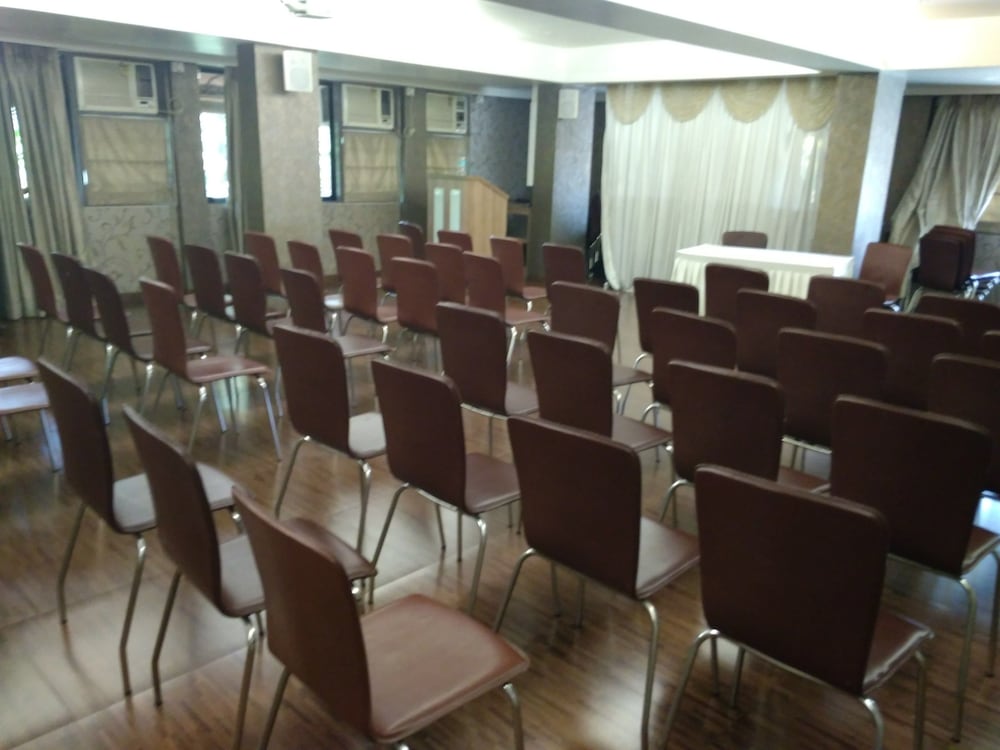HOTEL MAHARANA INN 40/50