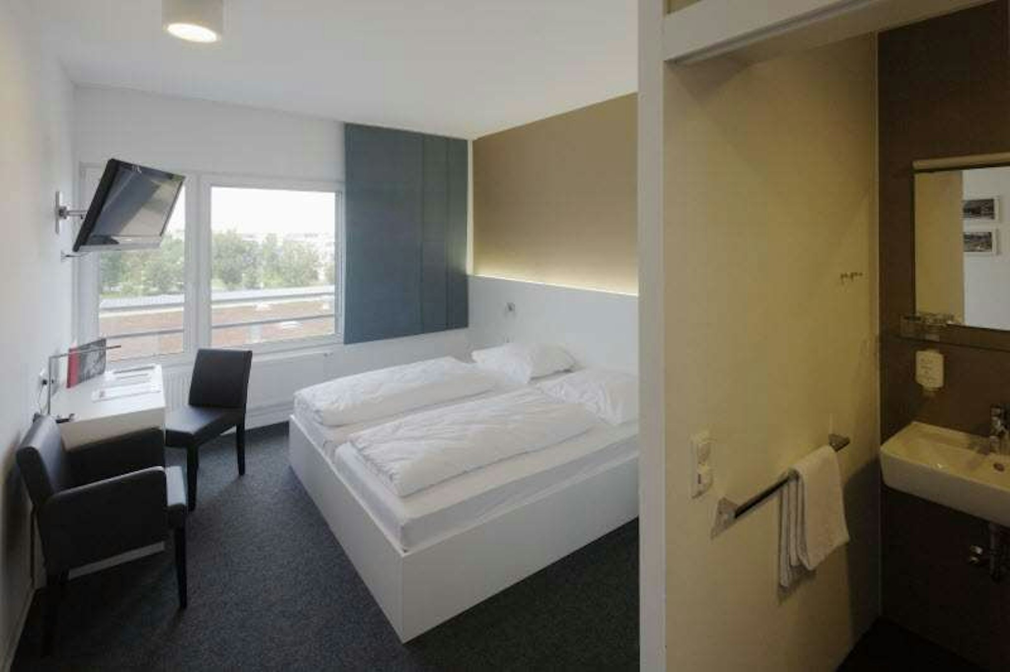 MK HOTEL STUTTGART 6/16