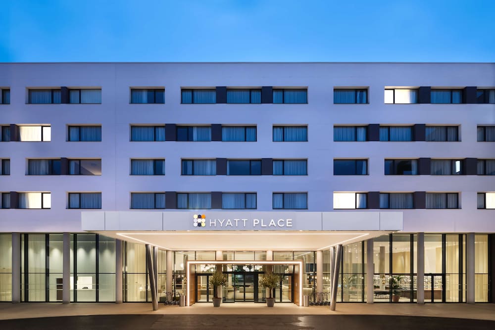 Hyatt Place Paris Charles De Gaulle Airport 1/28