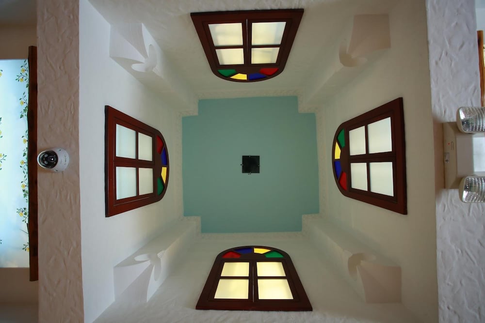 Al Liwan Suites Rawdat Al Khail 25/45