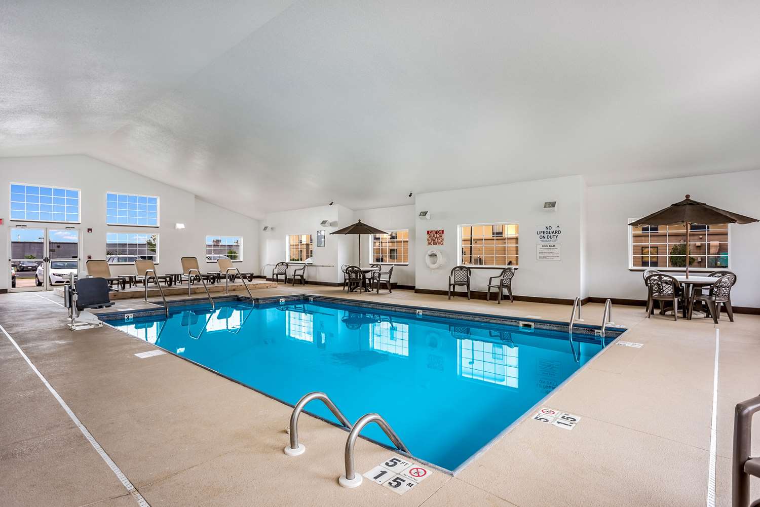 MainStay Suites Cedar Rapids North - Marion 10/22