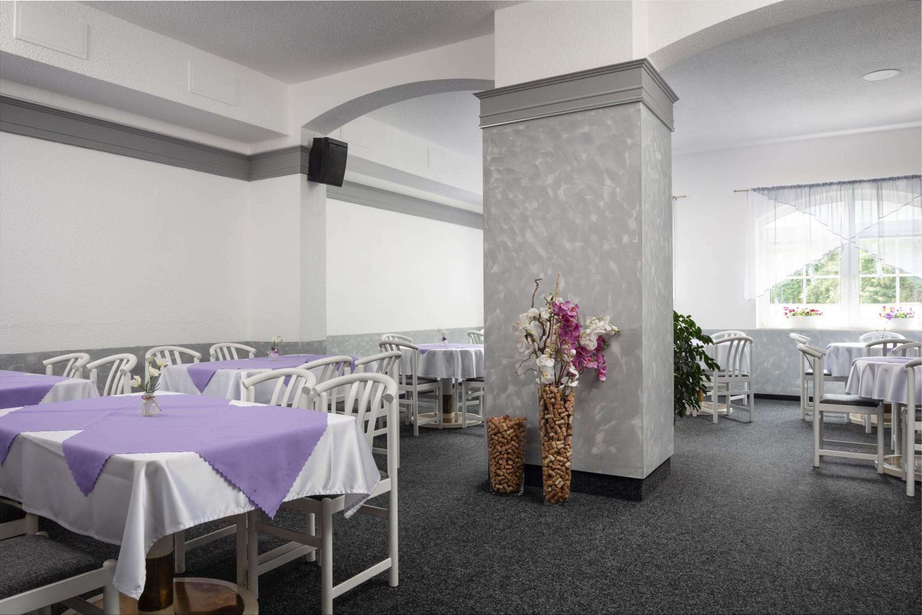 Ferdinand Hotel 44/47