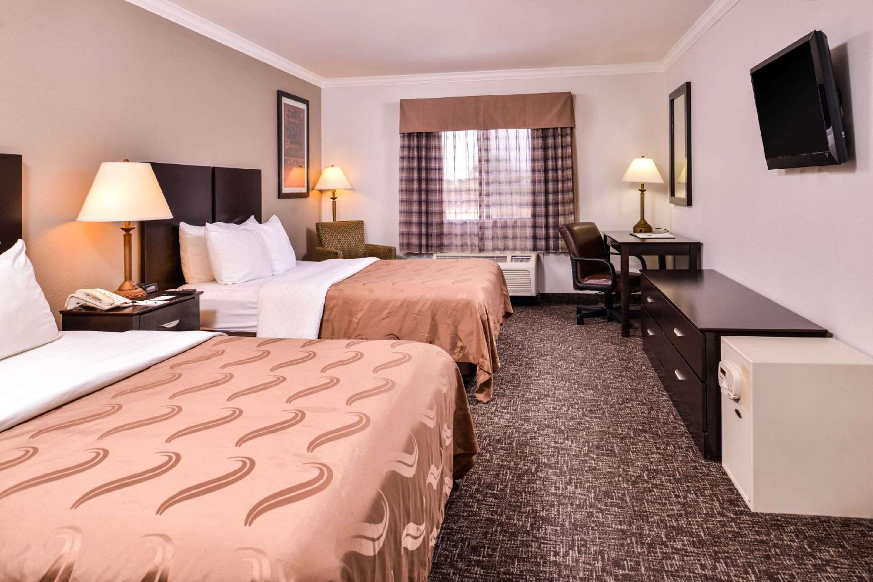 ROOM, 2 QUEEN BEDS