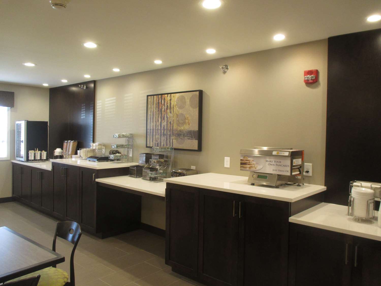 Best Western Harvest Inn Suites 10/12