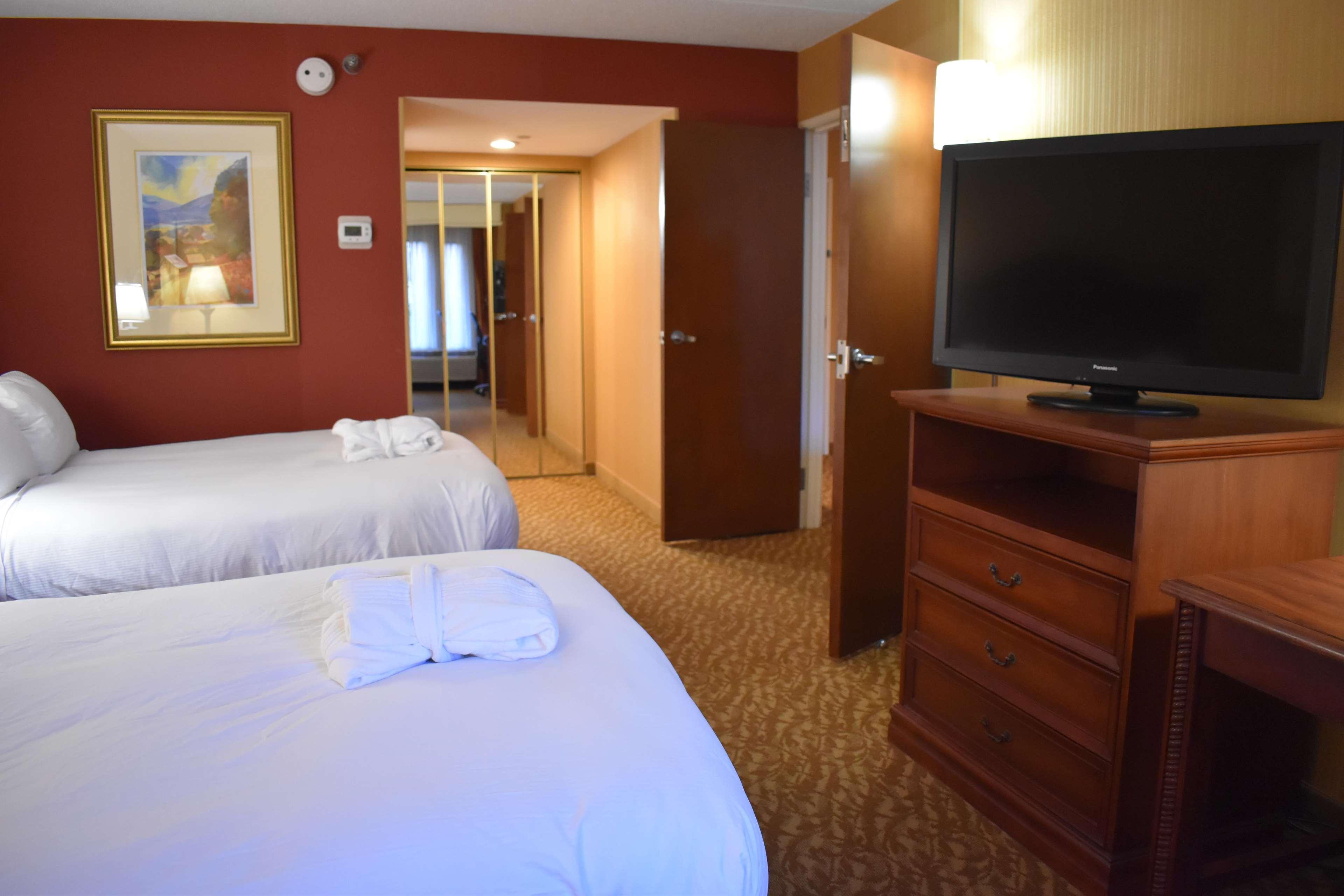 SUITE, 2 DOUBLE BEDS, GARDEN VIEW, BALCONY