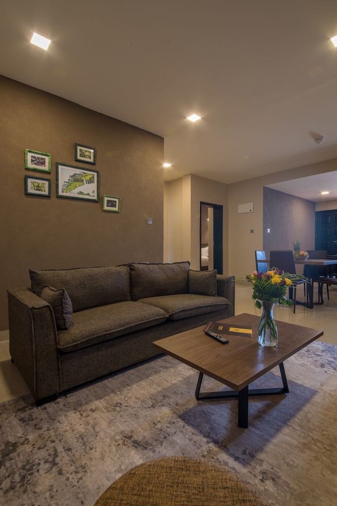 Kitante Apartments 25/50