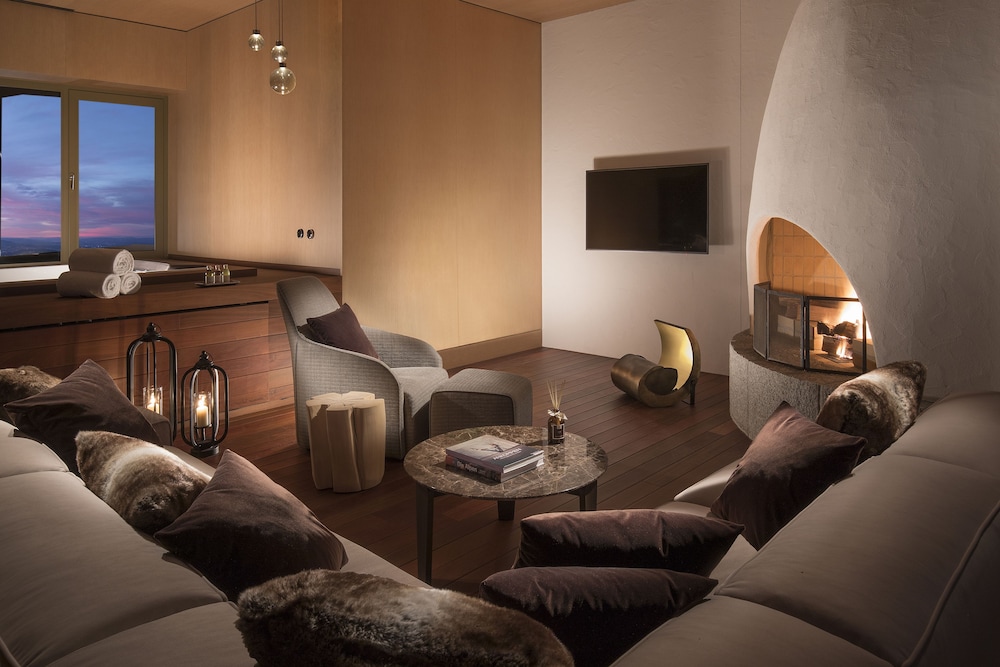 Burgenstock Hotel & Alpine Spa 81/90