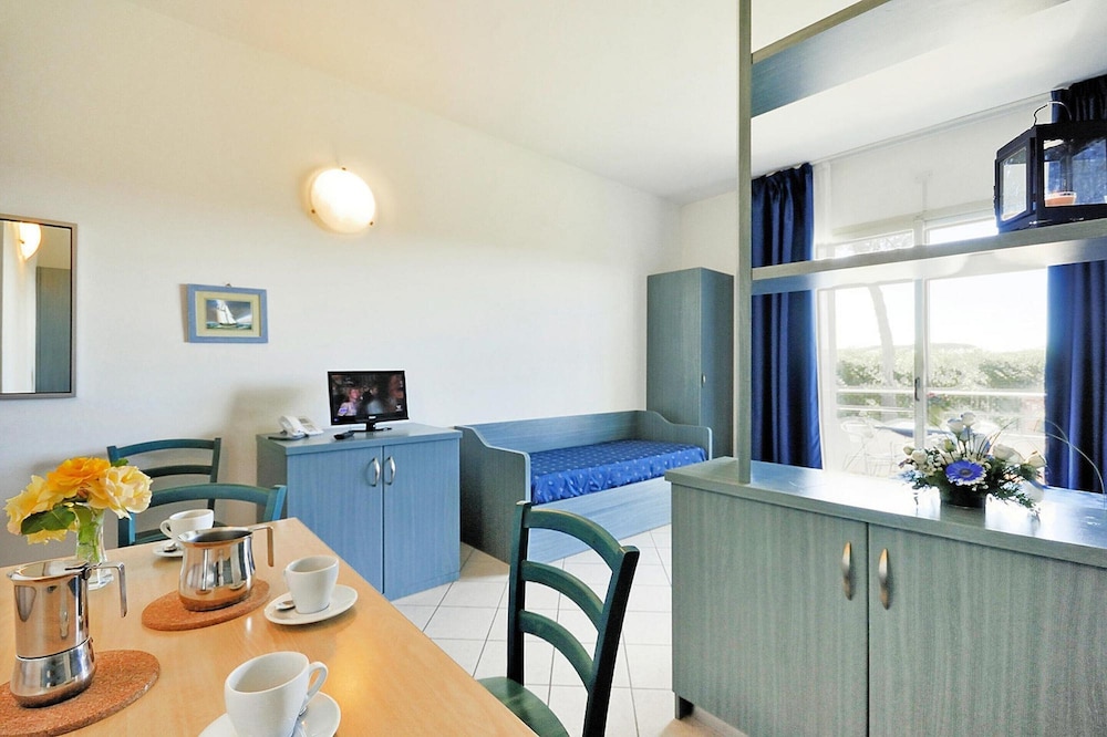 Villaggio Turistico Residence La Cecinella 63/77