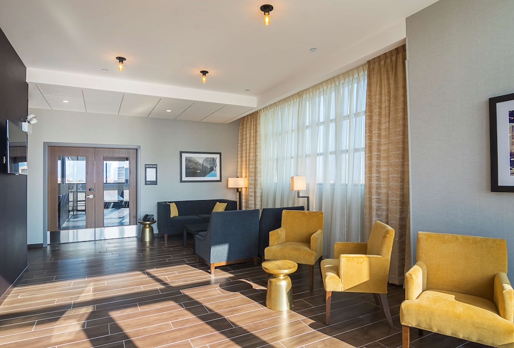 Hampton Inn Chicago North/Loyola Station 44/71