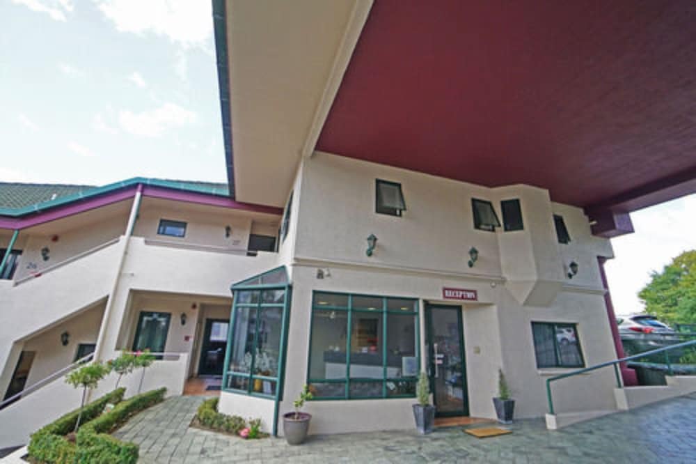 Ashwood Manor Motor Lodge 7/28