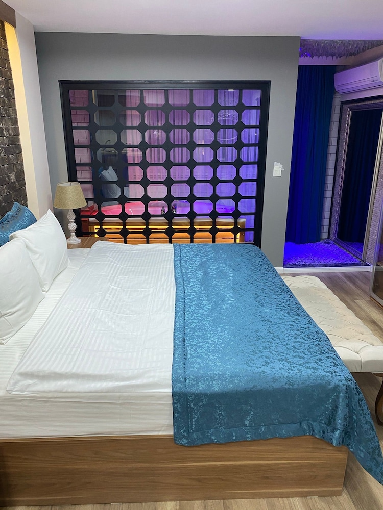 Taksim Yazici Residence 31/68