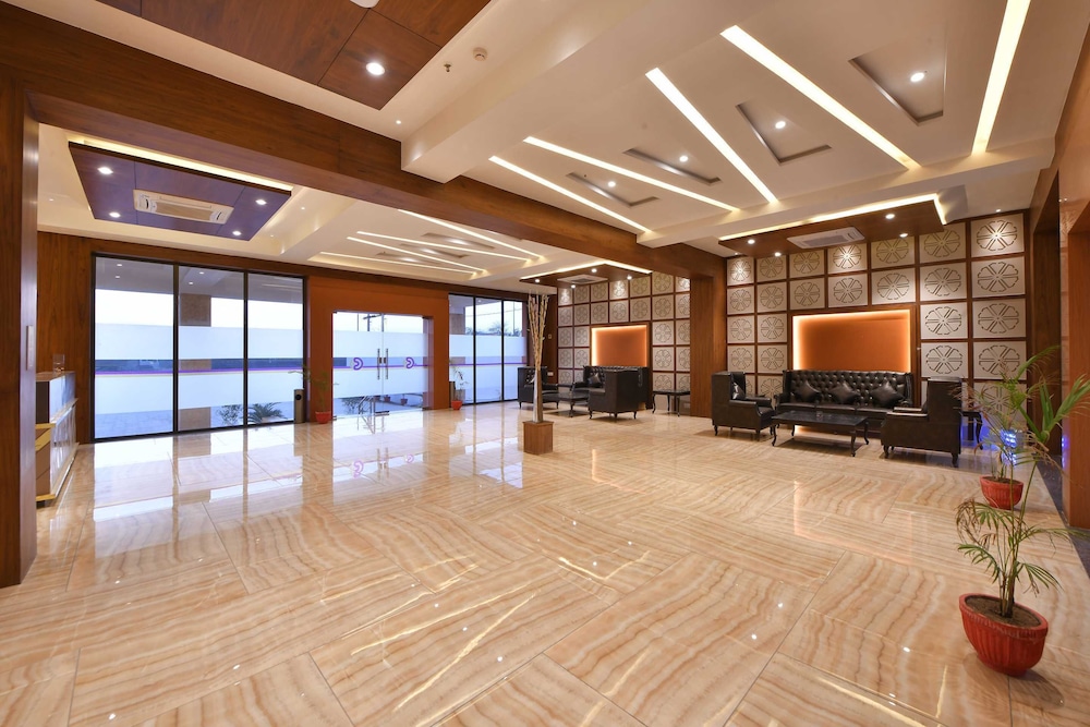 Palette - Hotel Royal Palace Morbi 7/50